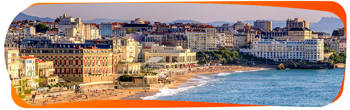 Activité insolite et originale à Biarritz - Rallye urbain, jeu de piste, chasse au trésor, rallye photo pour EVG, EVJF, anniversaire team building sortie scolaire & intégration grande école