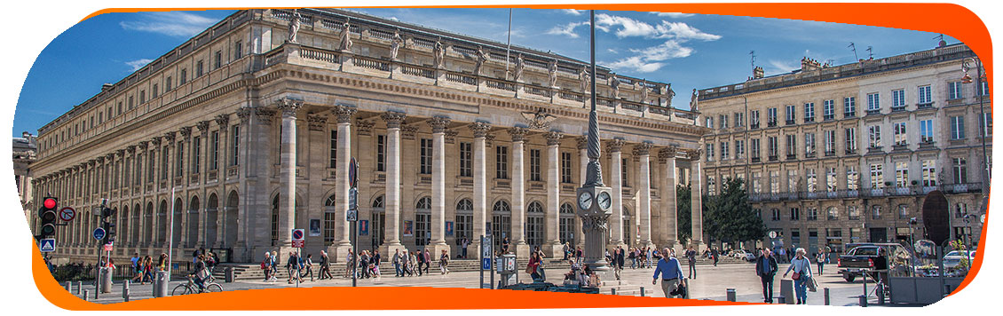 Activité insolite et originale à Bordeaux - Rallye urbain, jeu de piste, chasse au trésor, rallye photo pour EVG, EVJF, anniversaire team building sortie scolaire & intégration grande école