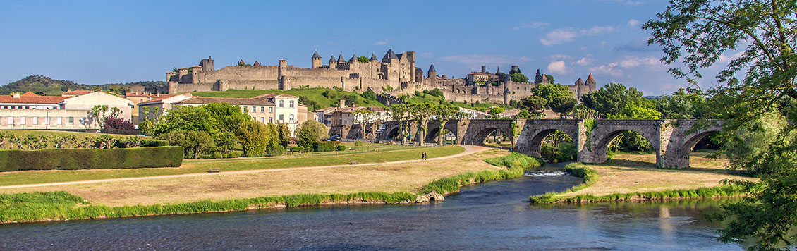 Activité insolite et originale à Carcassonne - Rallye urbain, jeu de piste, chasse au trésor, rallye photo pour EVG, EVJF, anniversaire team building sortie scolaire & intégration grande école