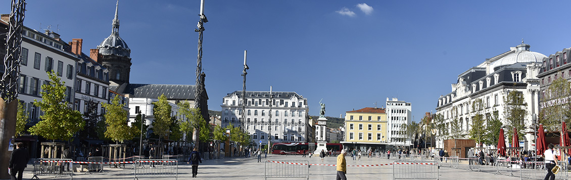 Activité insolite et originale à Clermont-Ferrand - Rallye urbain, jeu de piste, chasse au trésor, rallye photo pour EVG, EVJF, anniversaire team building sortie scolaire & intégration grande école