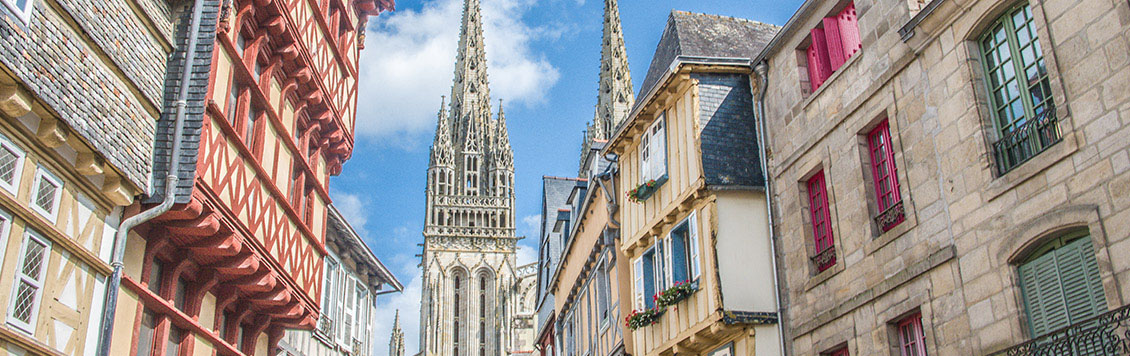 Activité insolite et originale à Quimper - Rallye urbain, jeu de piste, chasse au trésor, rallye photo pour EVG, EVJF, anniversaire team building sortie scolaire & intégration grande école