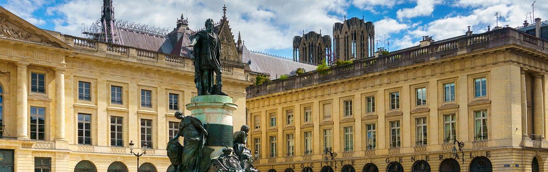 Activité insolite et originale à Reims - Rallye urbain, jeu de piste, chasse au trésor, rallye photo pour EVG, EVJF, anniversaire team building sortie scolaire & intégration grande école