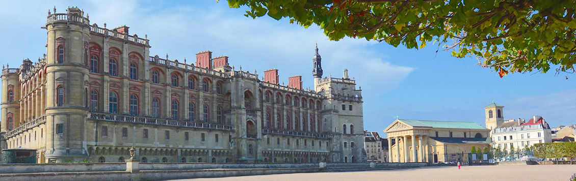 Activité insolite et originale à Saint Germain en Laye - Rallye urbain, jeu de piste, chasse au trésor, rallye photo pour EVG, EVJF, anniversaire team building sortie scolaire & intégration grande école